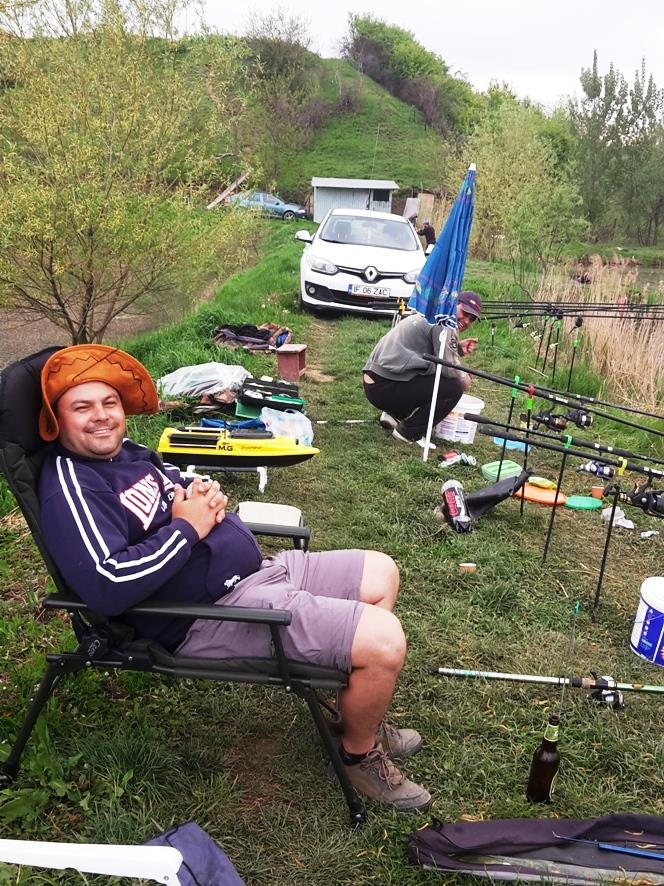 Valea Cucului - pescari.jpg