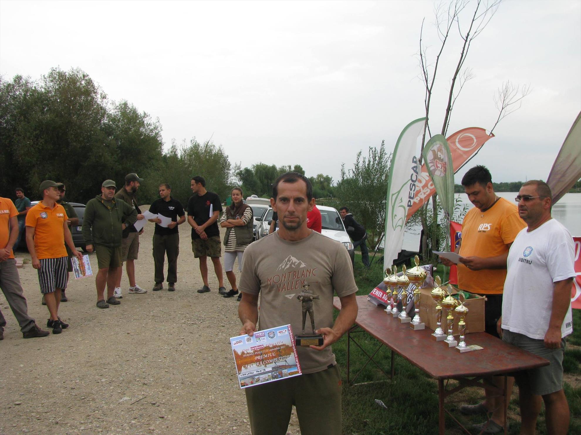 Cupa Carpbook 4 - 1208289410190799514456971670229567o.jpg