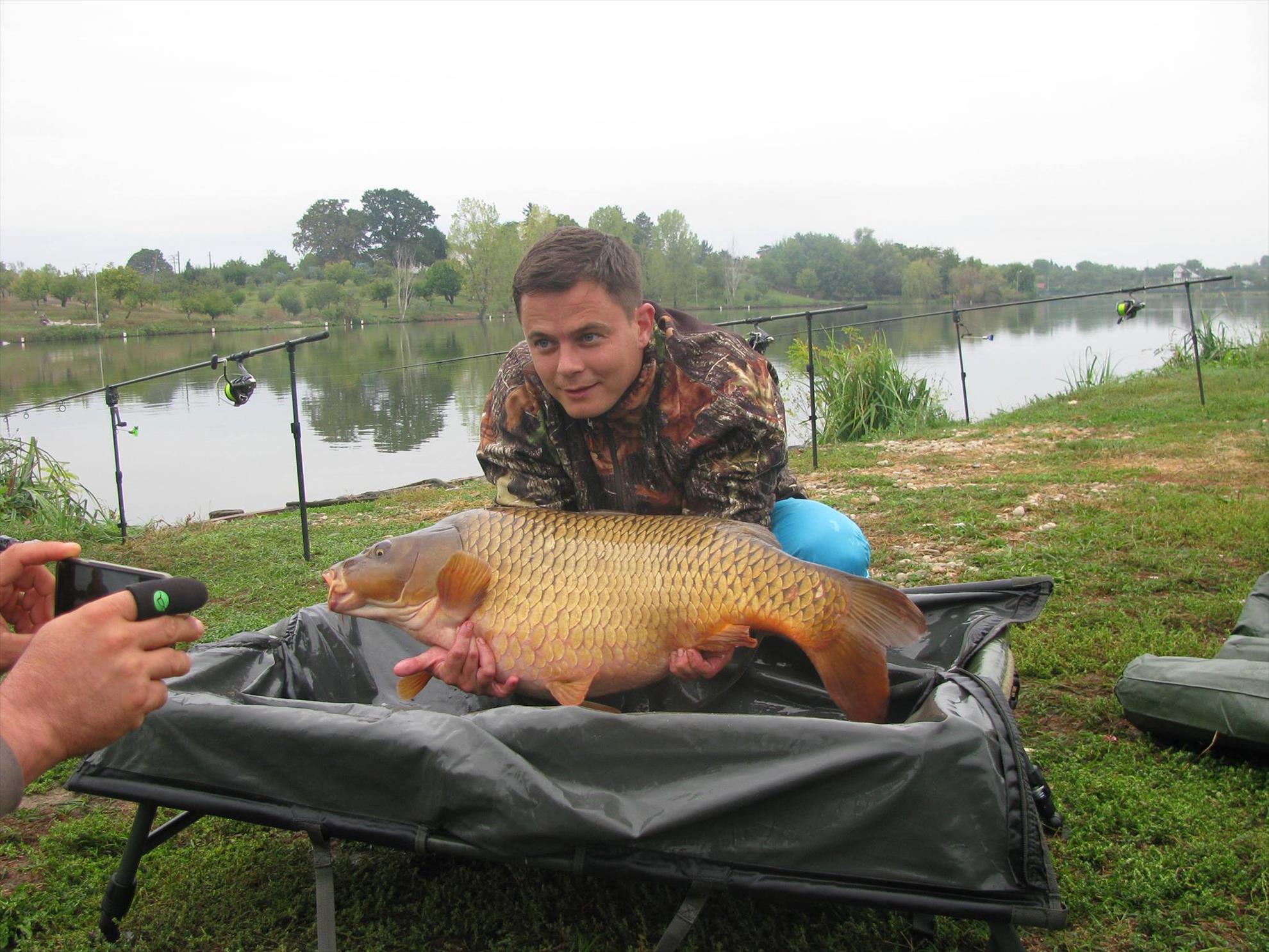 Cupa Carpbook 4 - 1208294010190799347790321194677819o.jpg