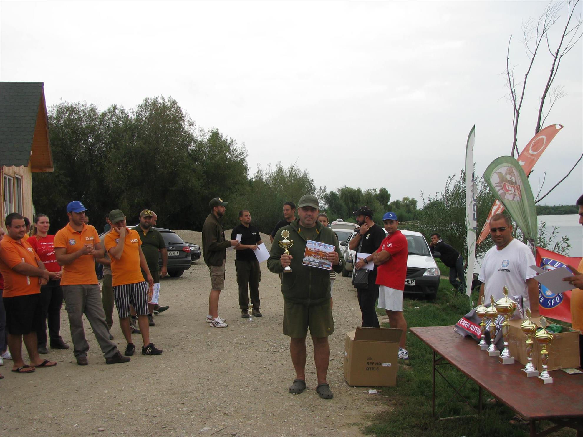 Cupa Carpbook 4 - 1211634410190799714456951079758805o.jpg