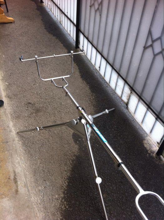  - 9503925211000x700suport-lansete-amiaud-peche-din-inox-bucuresti.jpg