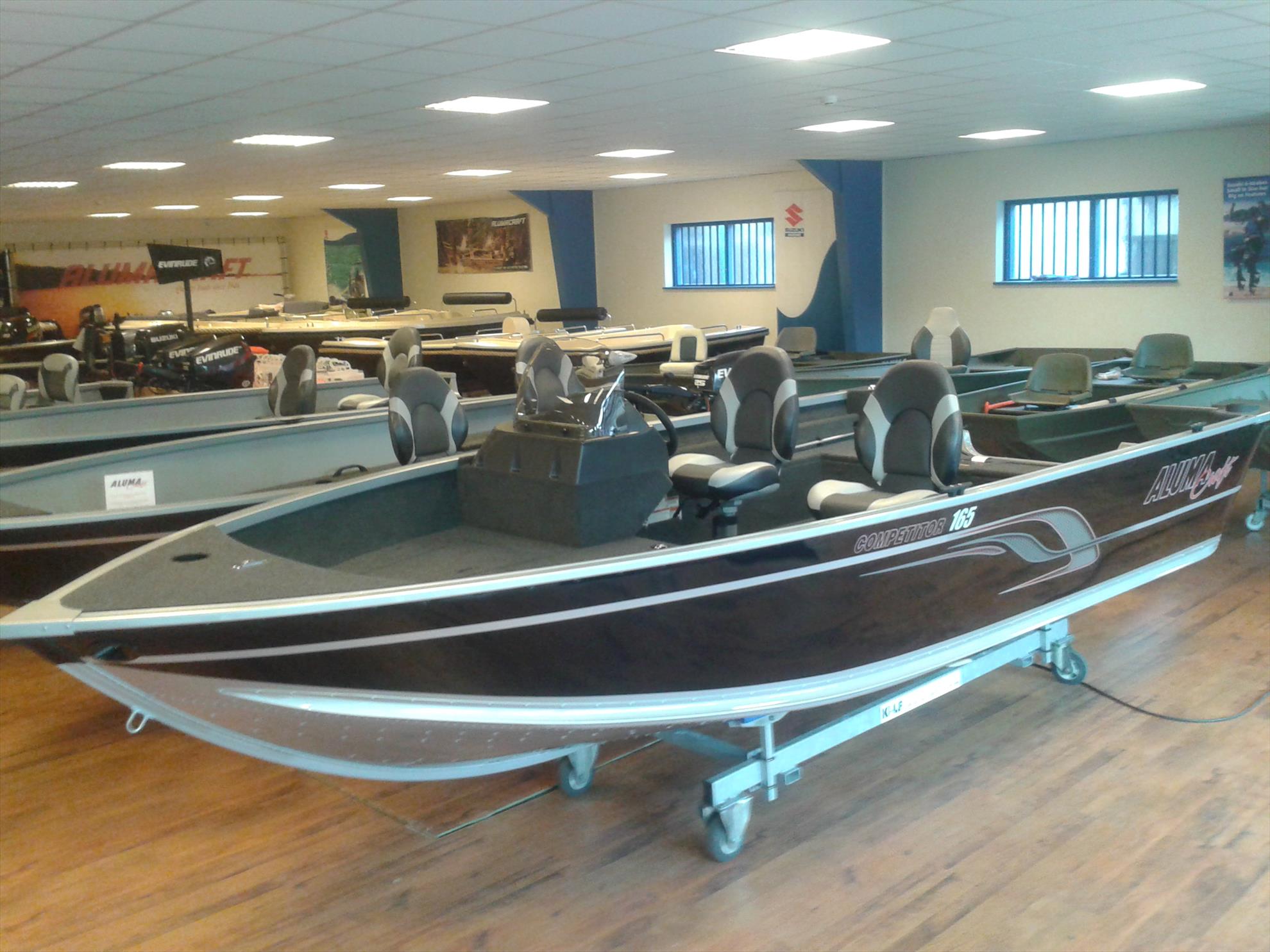  - comp-165-cs-showroom.jpg