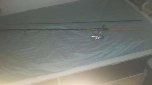  - 1341248991644x461pachet-lanseta-maver-esox-mulineta-okuma-alumina-al-30-bucuresti.jpg