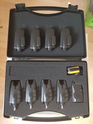Set 4 avertizori + statie JRC Radar CX