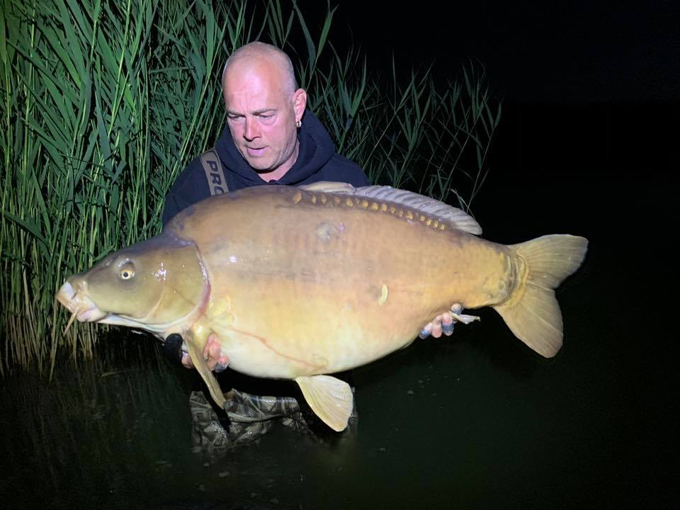 Partida de record mondial - Lacul-Euro-Aqua-Ungaria-3.jpg