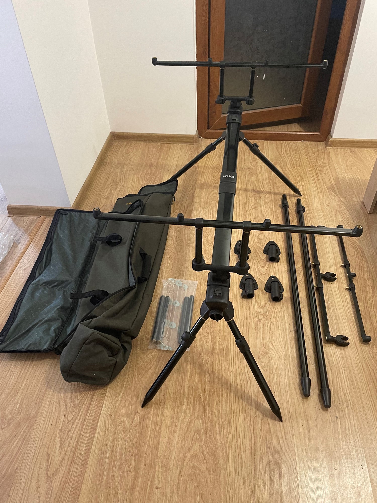  - 80EA027FF8E845E0BDEDE9A095AC38EC.jpg