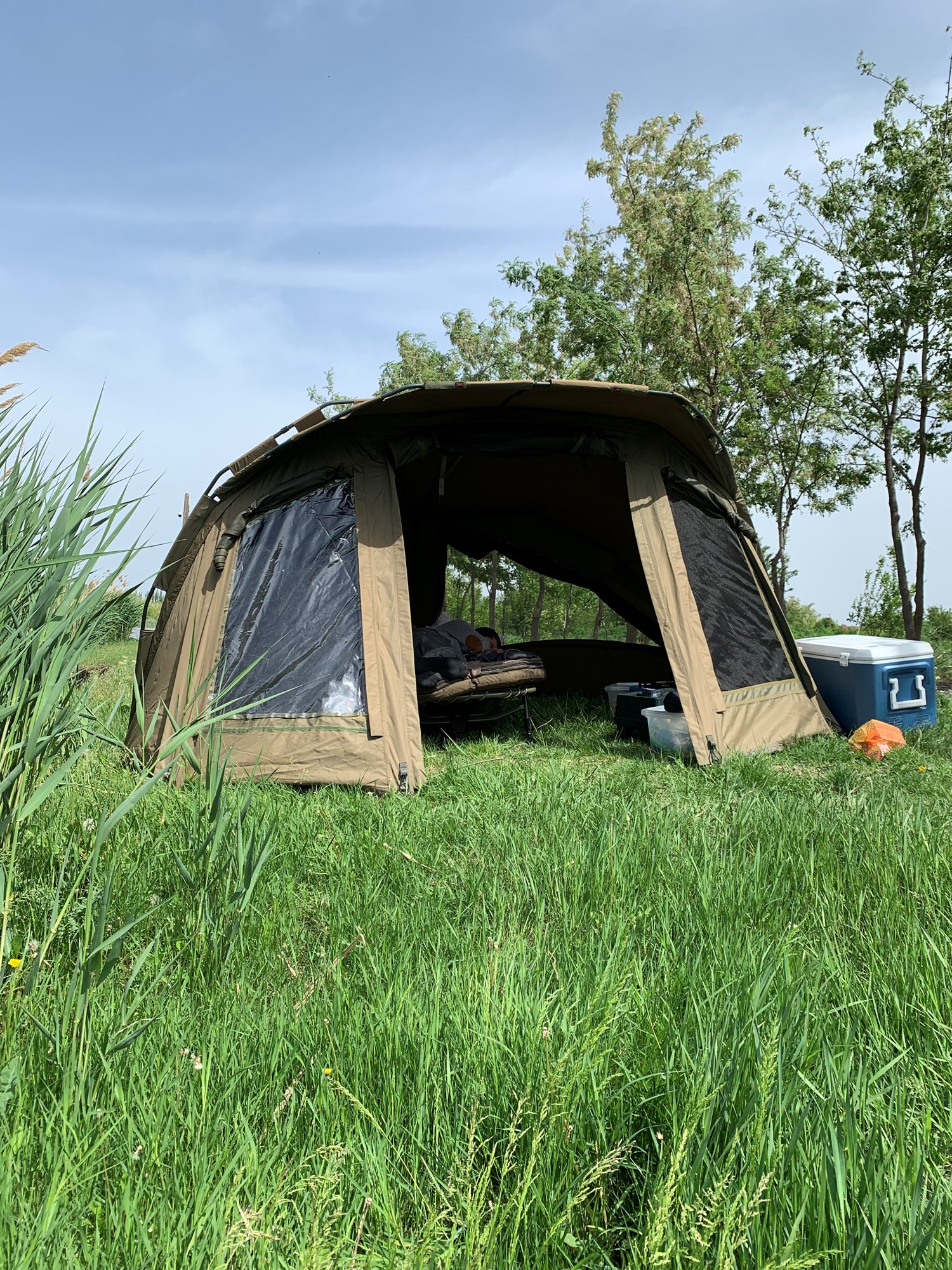  - 61113848240033ACC1C03C74D42B98D1609C3723027.jpg