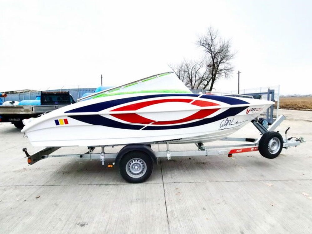  - barcaredlotusbowrider.jpg