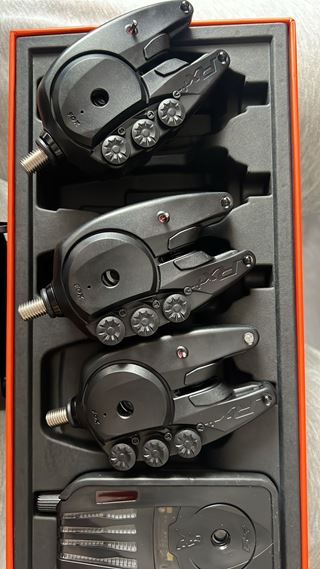 Rodpod Fox Mk2 / Senzori Rx+ 3+1 / Swingeri illumined fox mk2