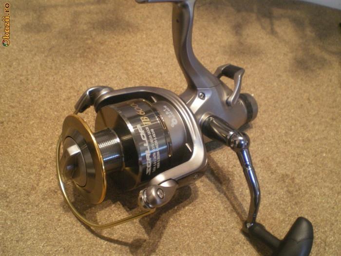  - mulineta-fl-tb-6000-baitrunner-8-rulmenti-2.jpg