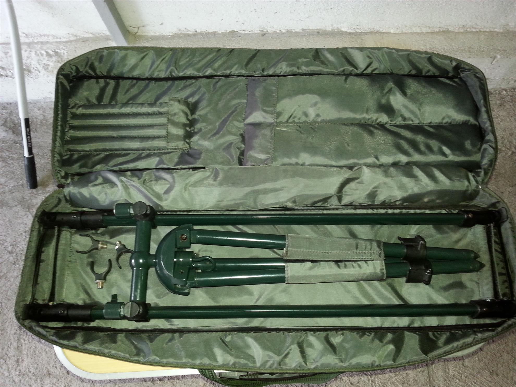  -  tri angle pod Ultimate cu husa; 