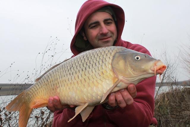 Pescuit in ianuarie la Magura 9 - pescuitcrapianuarie-magura-9.jpg