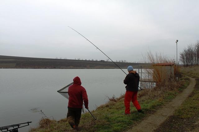 Pescuit in ianuarie la Magura 9 - pescuitcrapmagura966558151.jpg