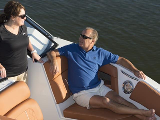  - 327935pt640x480image06.jpg