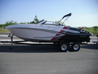 barca cu motor Glastron GTS 229 