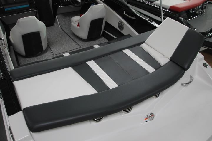  - glastron-gt-185-18.JPG