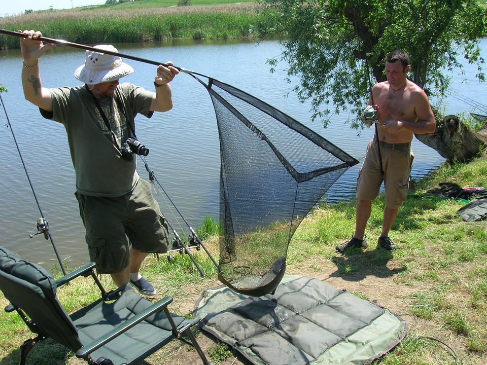 Meci amical Romania-Anglia - romania-anglia-la-pescuit-2008.jpg