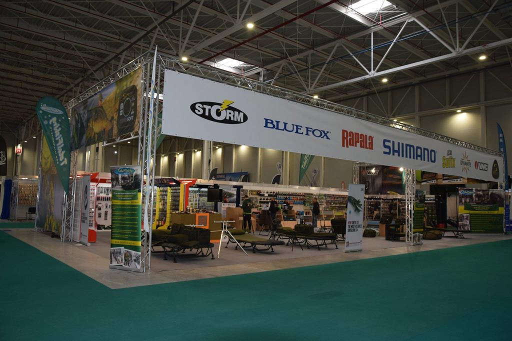 stand shimano fishing and hunting expo