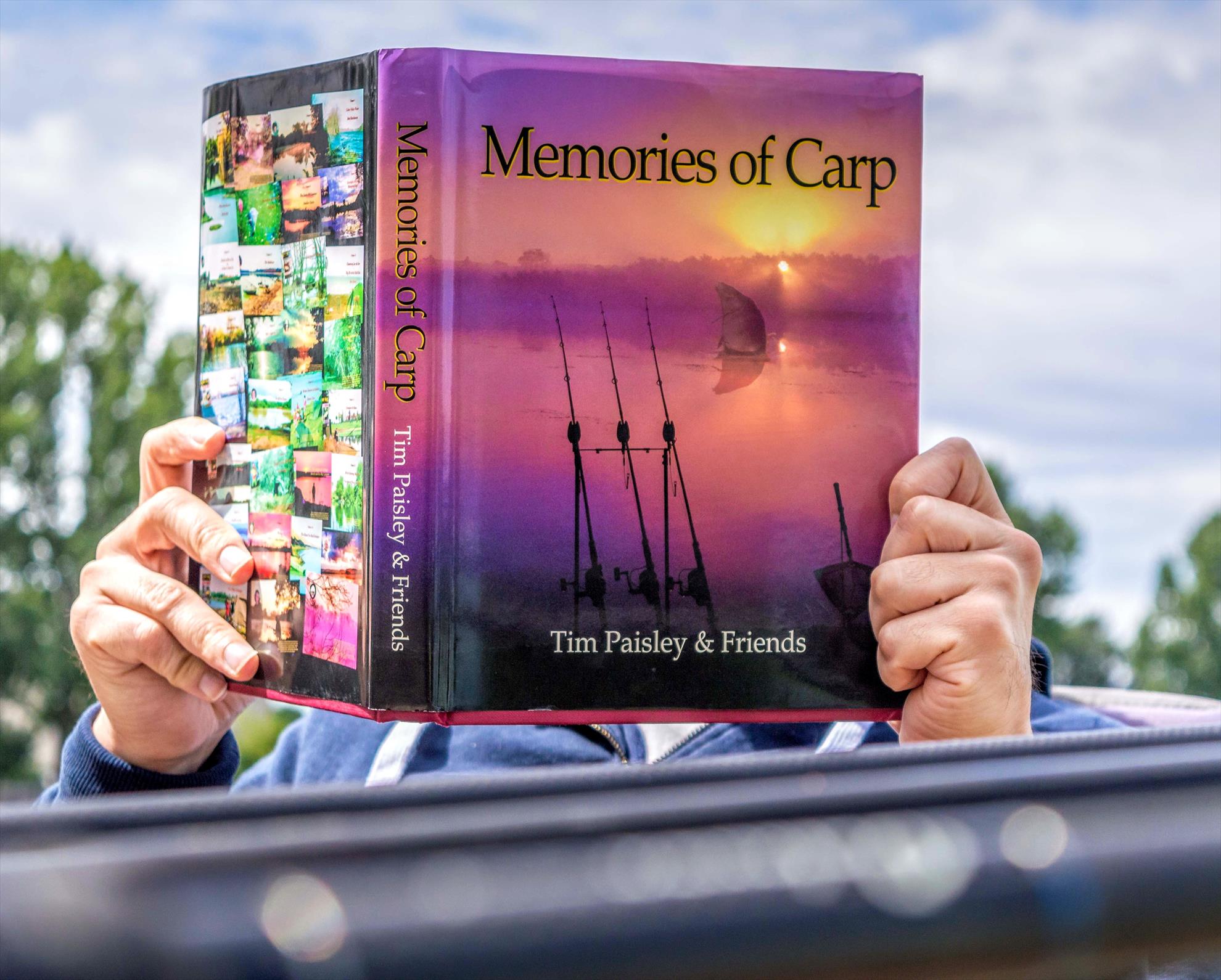 Cartea "Memories of Carp" de Tim Paisley 