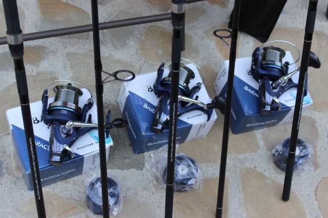 163000157_4_644x461_set-3-lansete-legend-carp-x2-baracuda-3-mulinete-blue-star-9000-cast-sport-timp-liber-arta_rev005.jpg