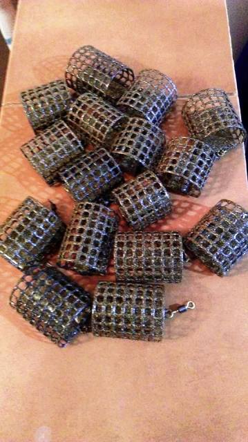 cosulete feeder cu vartej.jpg