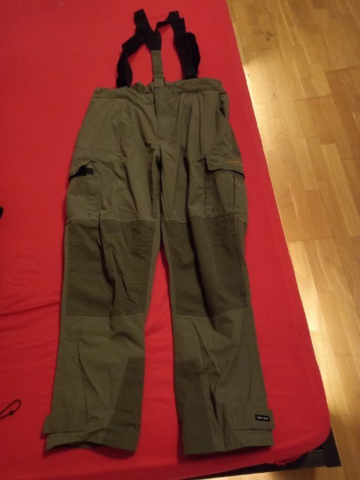 pantaloni.jpg