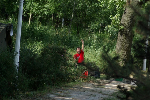 dar la final nu reuseste si vine arbitrul si il penalizeza.............JPG