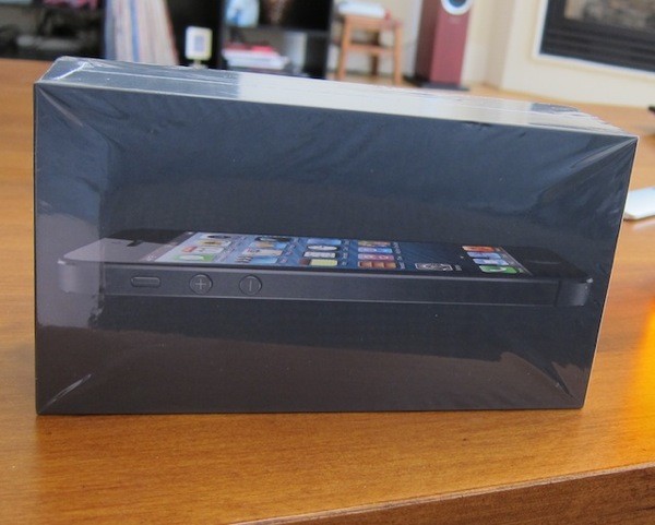 vand-noile-iphone-5-16gb-albe-si-negre-neverloked-sigilate-cu-garantie-32946-5803f649.jpg