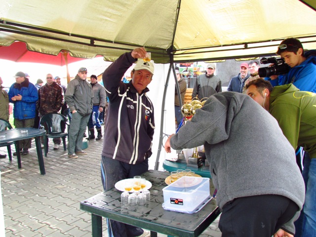 050.JPG