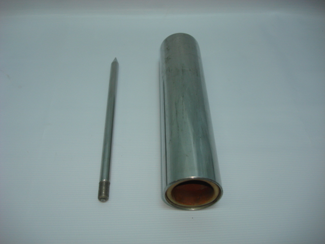 16. Incarcator lanseta inox cu picior desurubalil, super calitate, folisit o partida de pescuit = 50lei