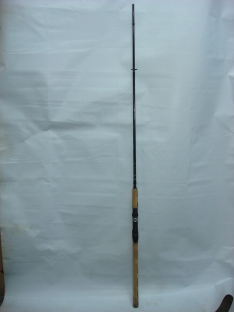 37. Cotor lanseta Shimano Hyperloop AX SPINNING 240CM (SHPAX240M2), 10-30gr. ca nou, varful mi s-a rupt = 30lei