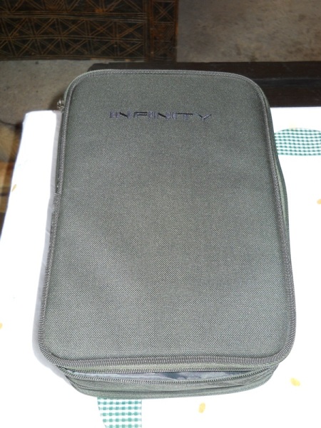 Daiwa Infinity - Borseta - 1.JPG