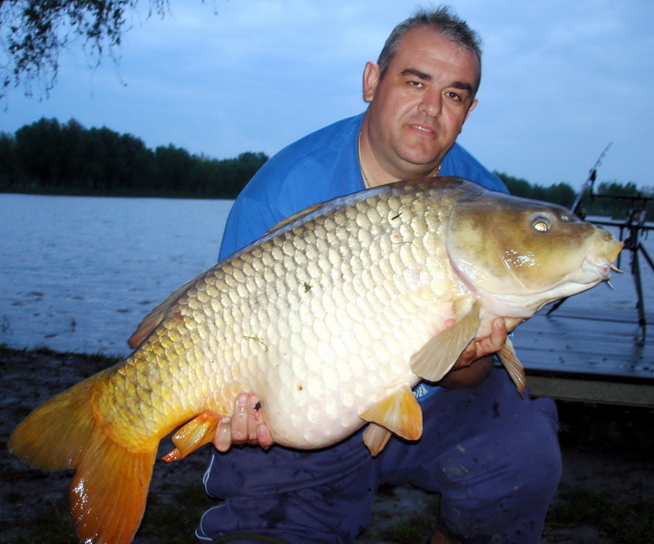 Data 15-05-2010 , ora 20,50 , greutate 23,2 kg..jpg