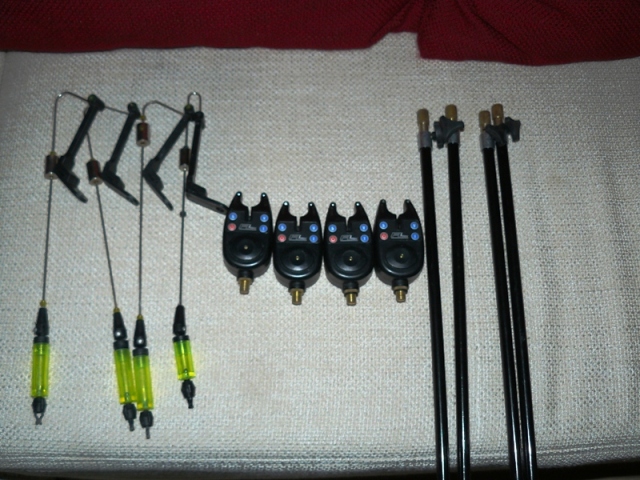 4 Avertizori Fl + 4 Swingeri + 4 Picheti