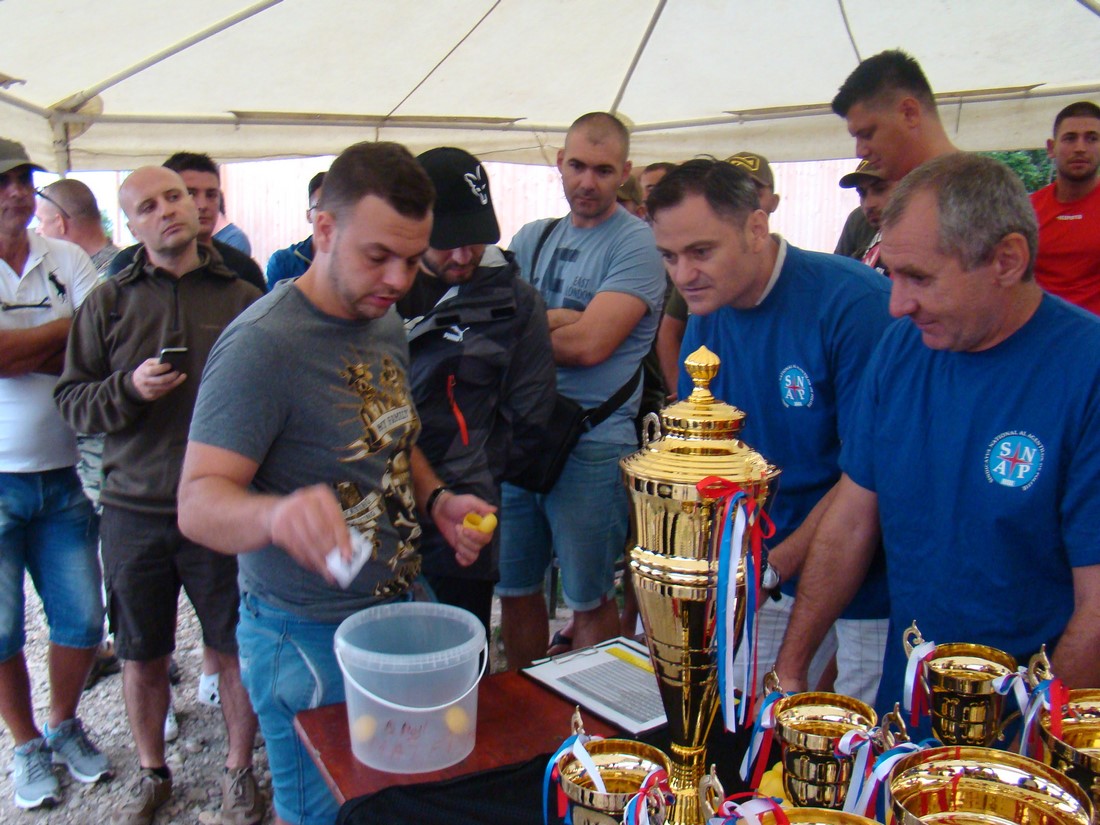 DSC05992 (Copy).JPG
