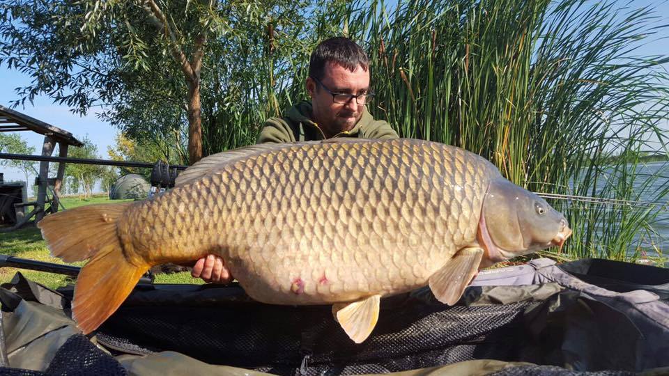29,8 kg Radu Monster Carp Lake.jpg