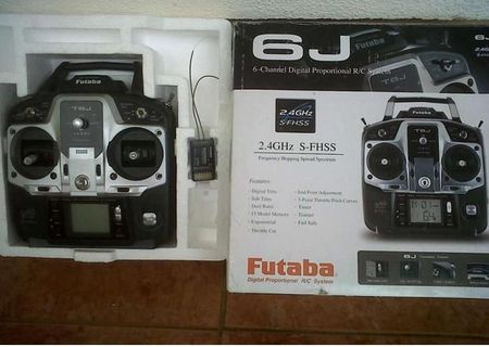 radiocomanda-futaba-t6j-r2006gs-2-4ghz-fhss-54609-1.jpg