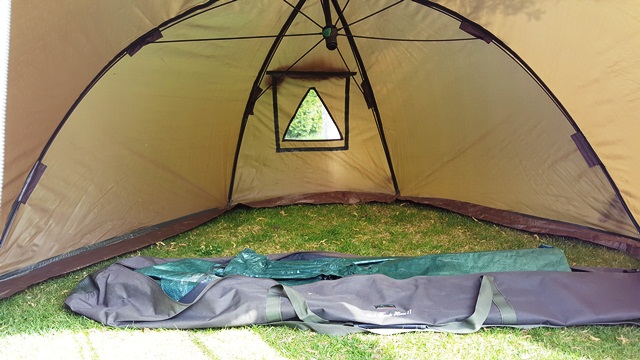 cort Anaconda uncle franks home2