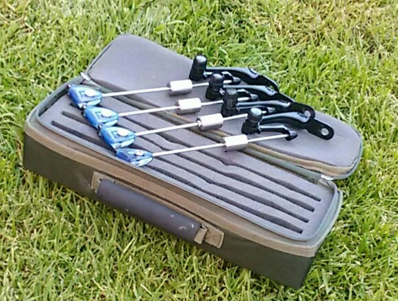set 4 swingere + penar.  Pret 180 lei